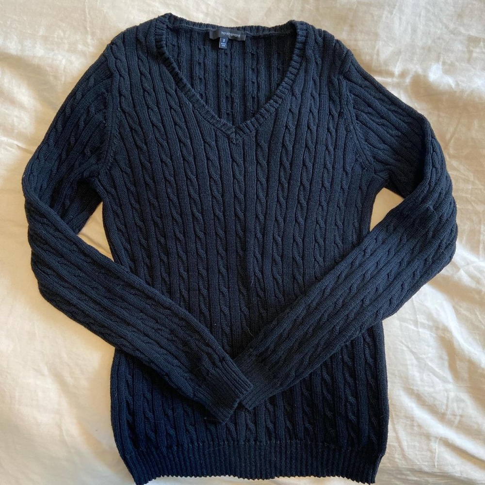 Cable Knit V-Neck Sweater - Navy
